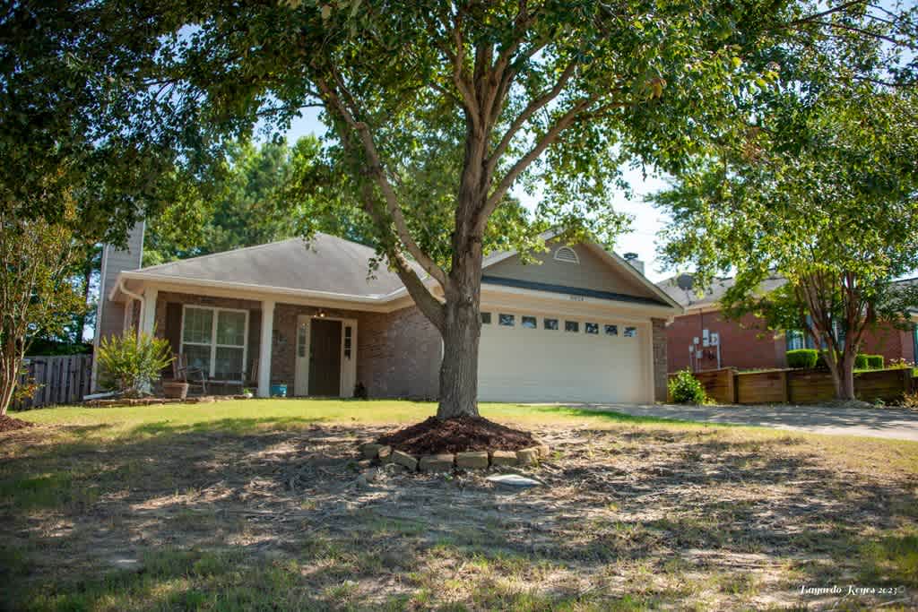 8024 Garrett Pines Dr