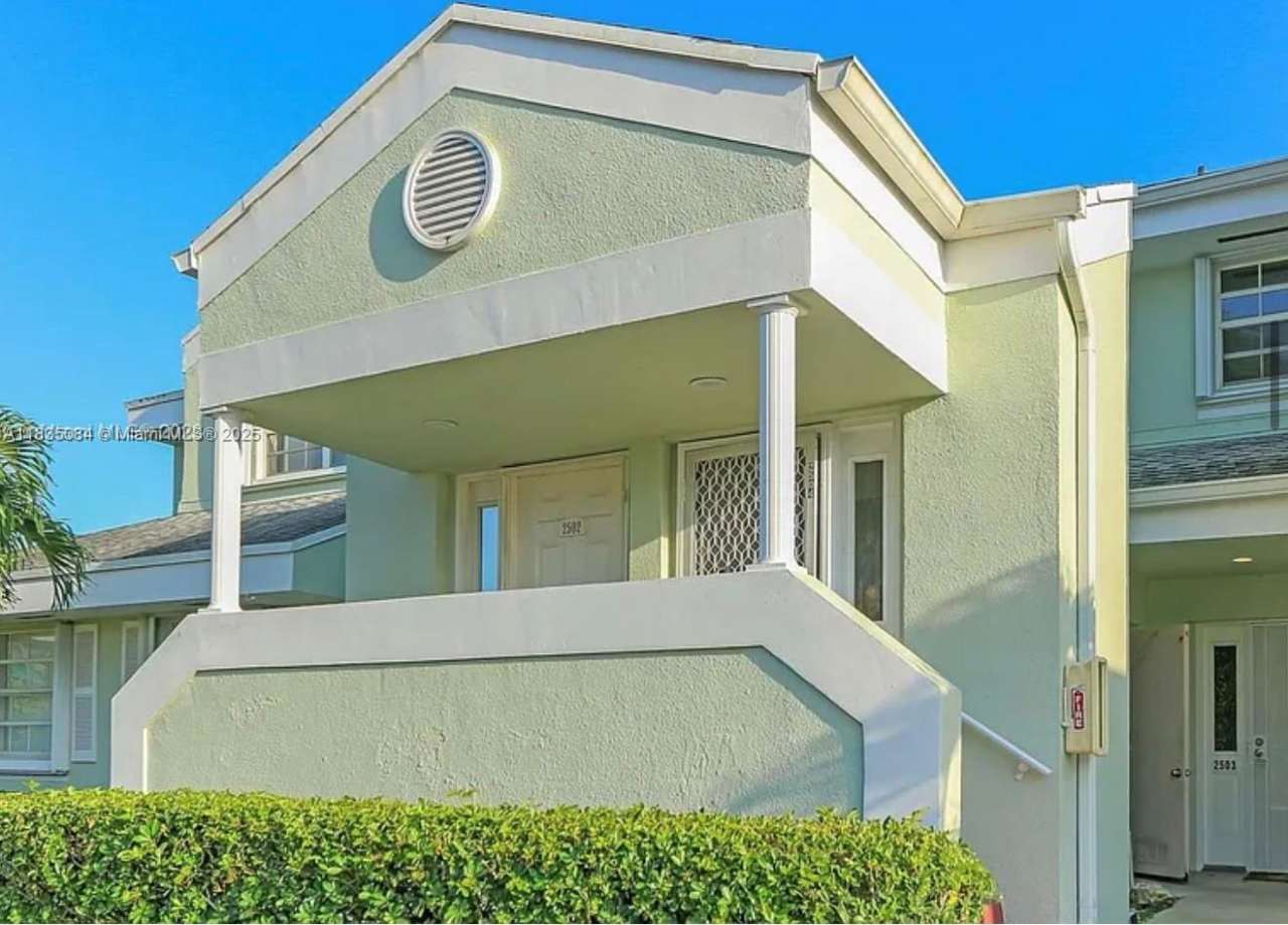 2504 Southeast 20th Place