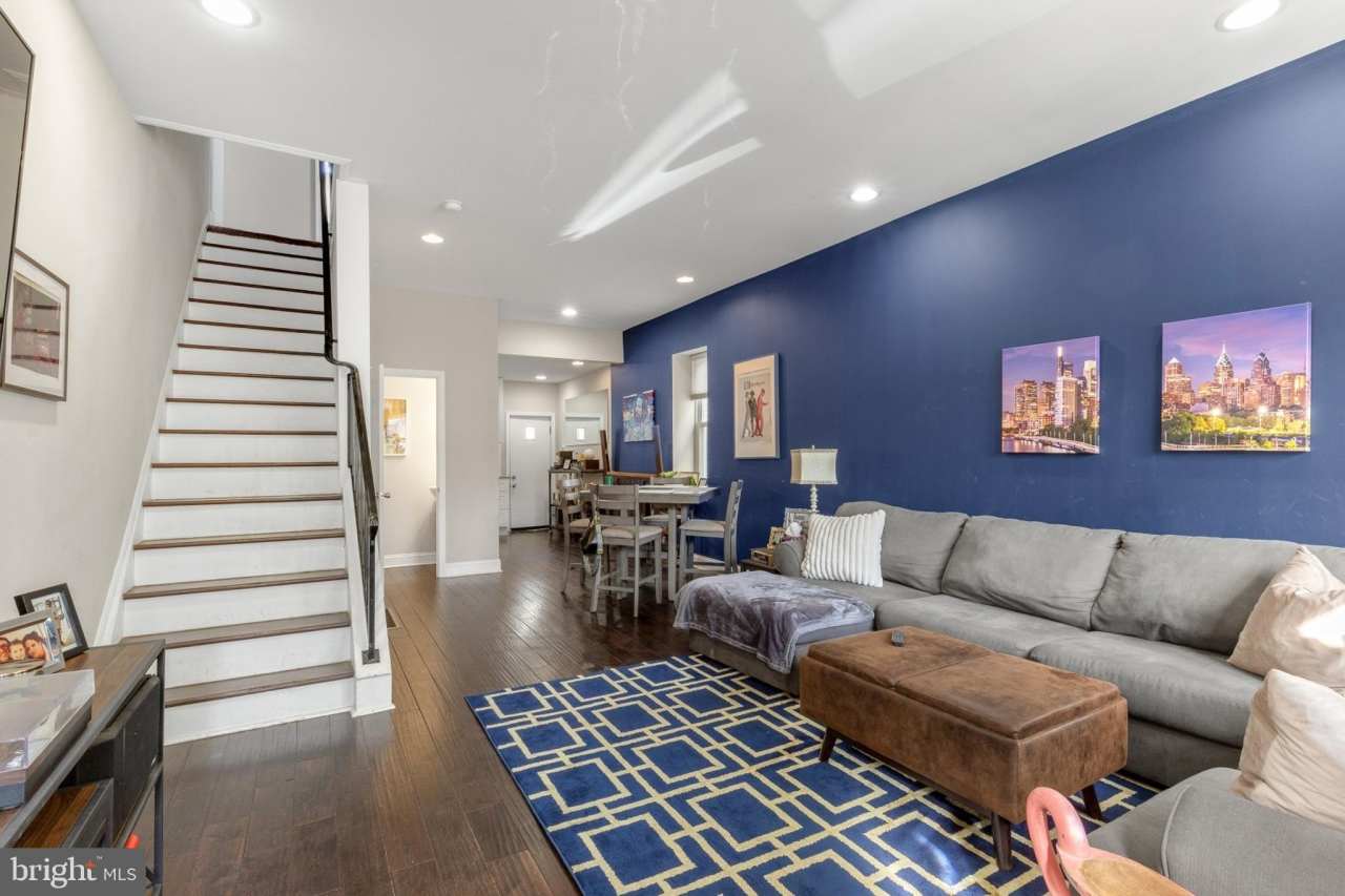 2652 LIVINGSTON STREET