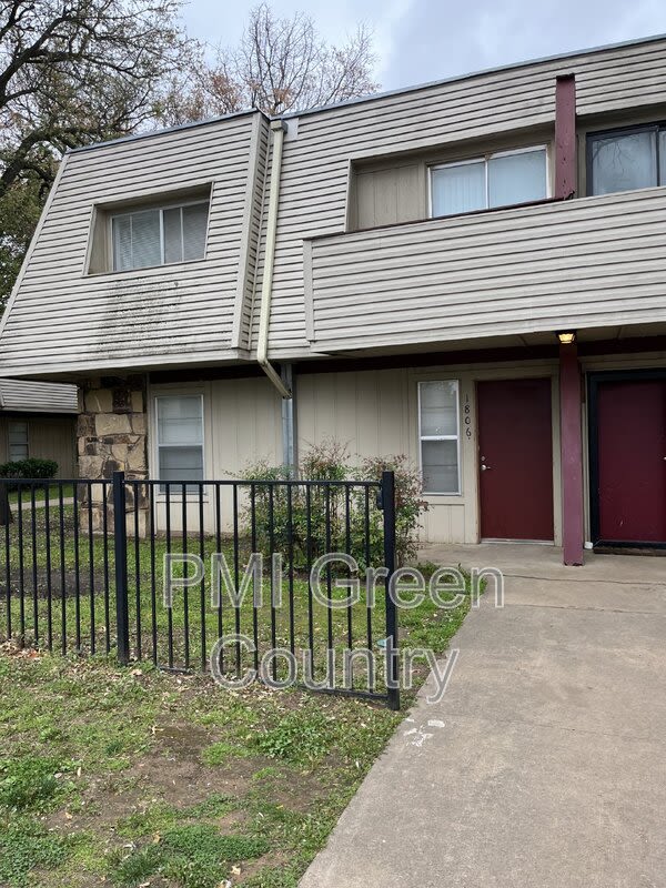 2216 East 66th Place