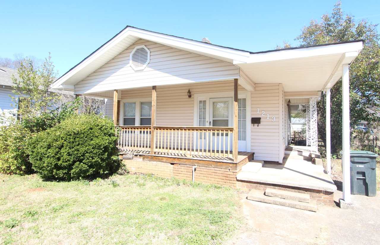 New On The Market with Fresh Updates!! Better Hurry!!