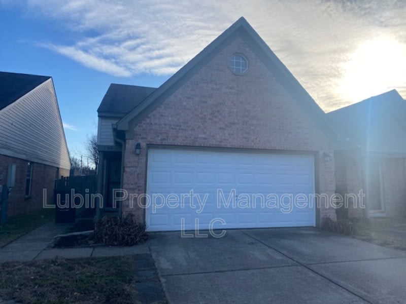 7969 Marsha Woods Dr