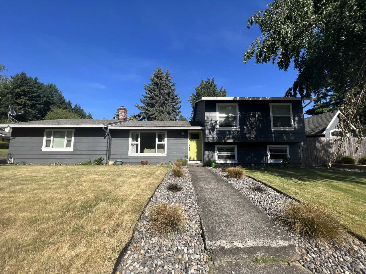 98 Southwest Hartley Avenue