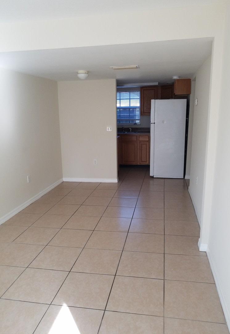 1 Bedroom 1 Bath duplex