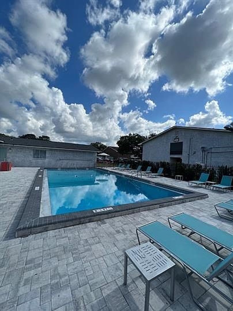 615 Colonial Drive #13