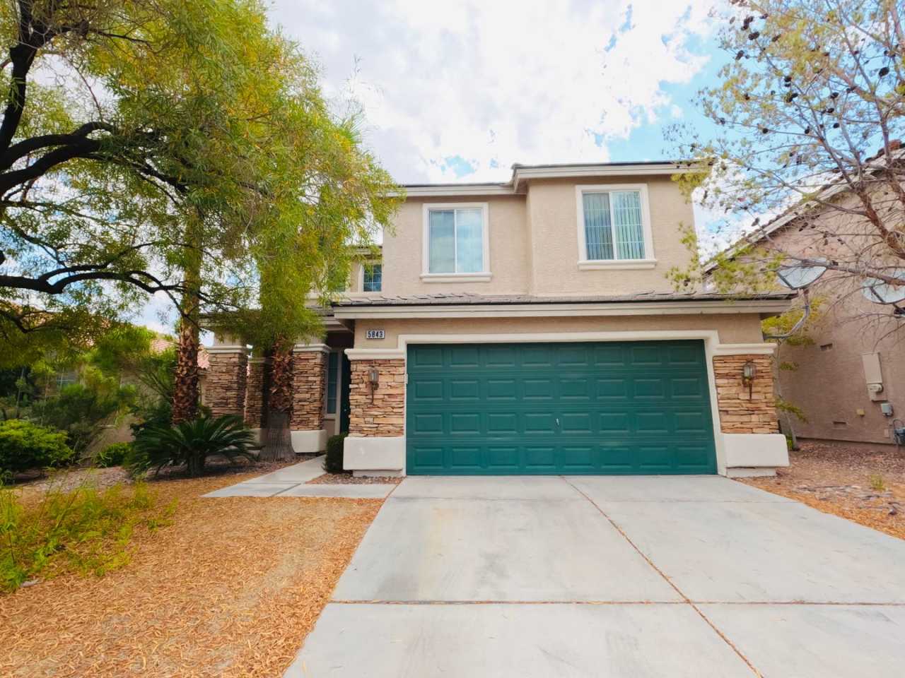 POOL 4 Bed/3 Bath New Appliances in SW Summerlin Area!