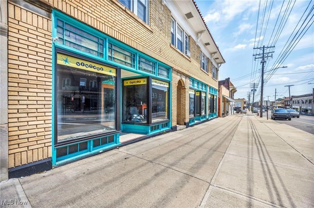 10018 Lorain Avenue unit: 1