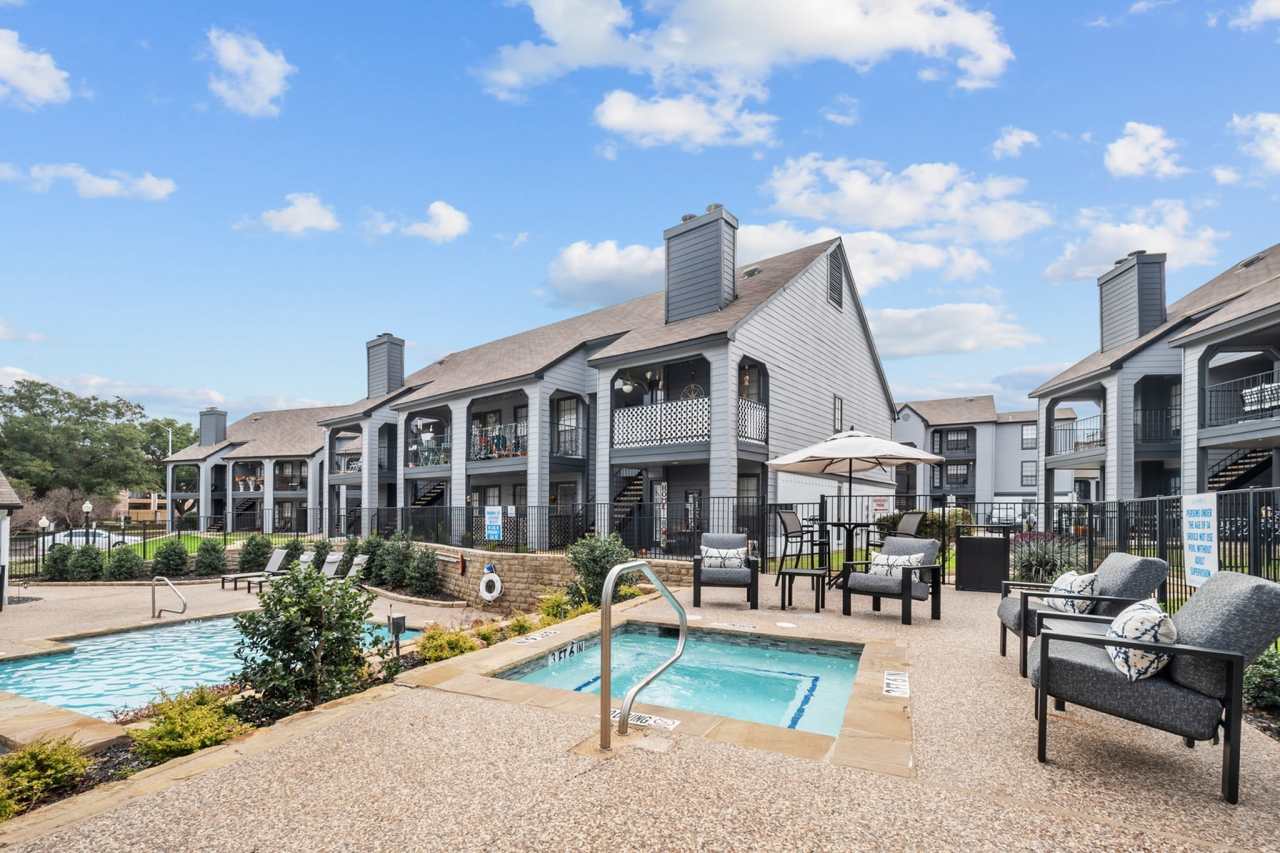 The Arbors on Oakmont