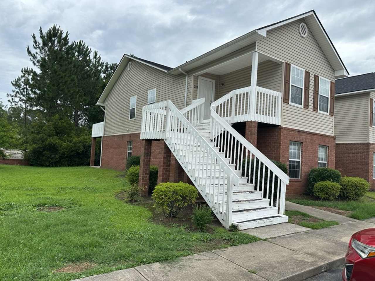 226 Magnolia Plantation Court --Longgrear