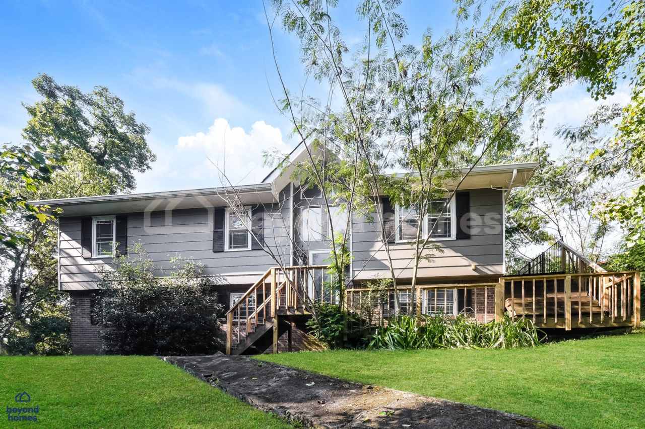 Updated 4-Bed Home Minutes from Downtown Chattanooga!