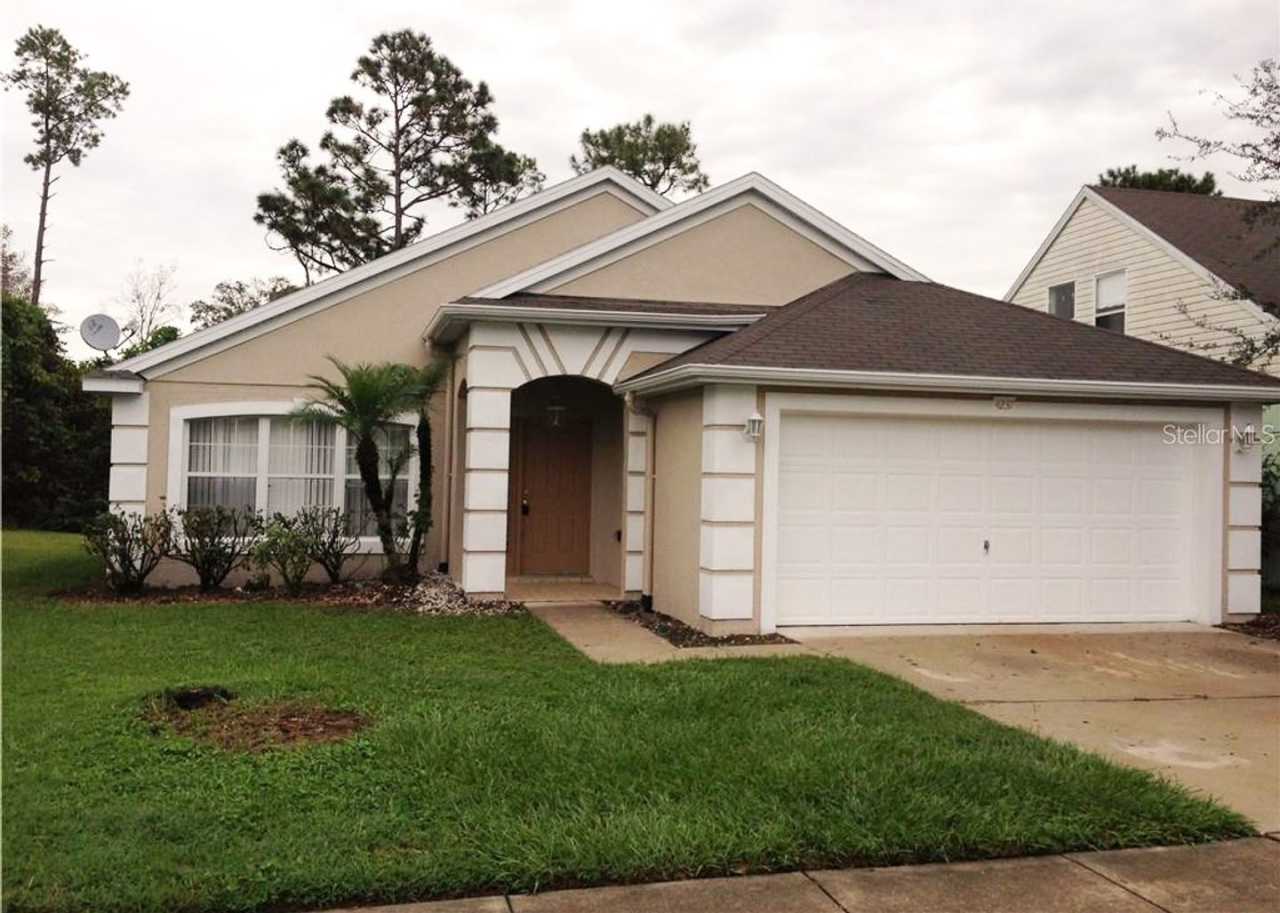Like new 3/2 Home in East Orlando