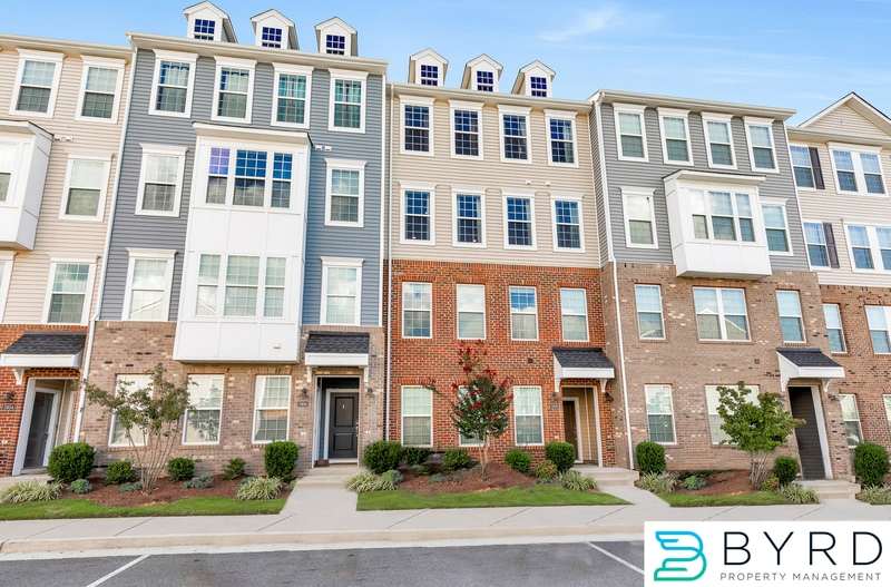 5908 Whitehurst Lane