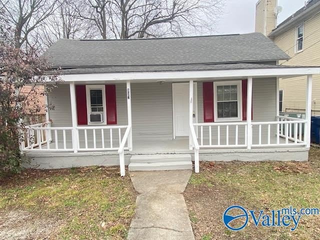 807 Oshaughnessy Avenue NE