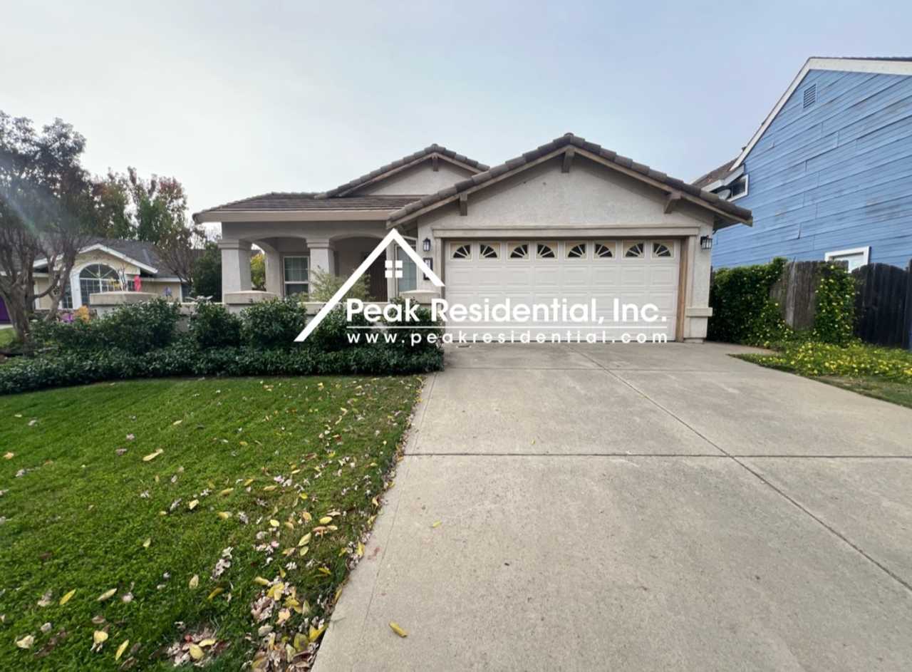 Updated Carmichael 2bd/2ba House With Office!