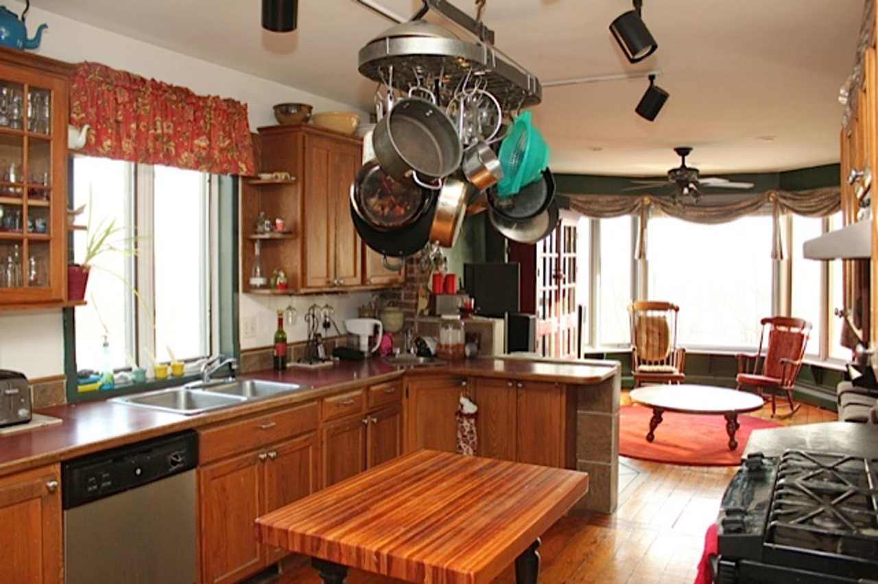 Charming 7 Bedroom-No Broker Fee