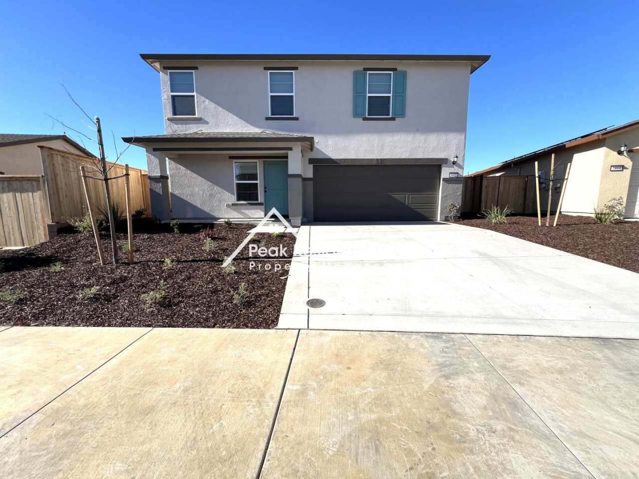 Brand New Rancho Cordova 4bd/2.5ba Home with Large Backyard!