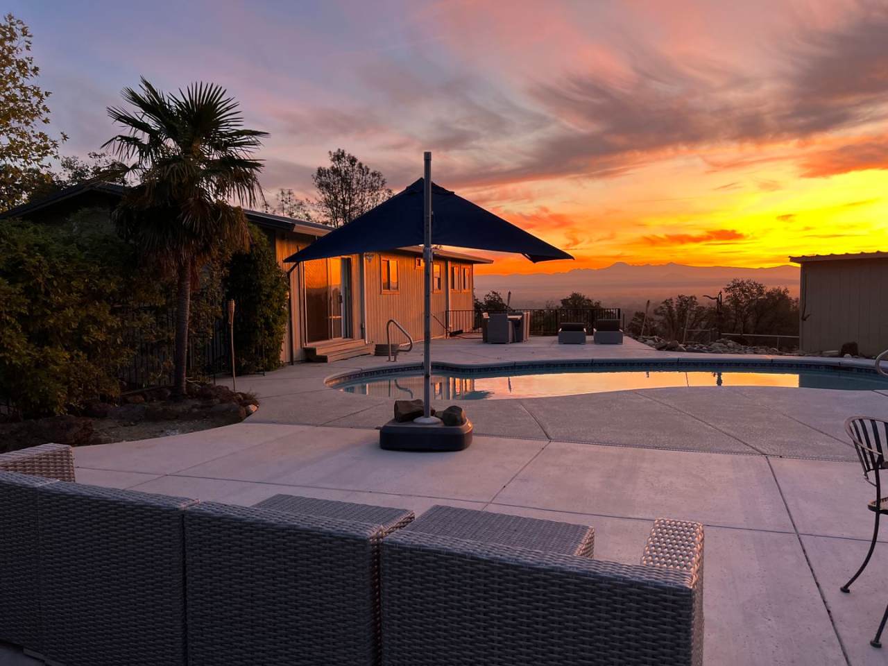 This Anderson Home is a Must See! Amazing Views of Lassen!