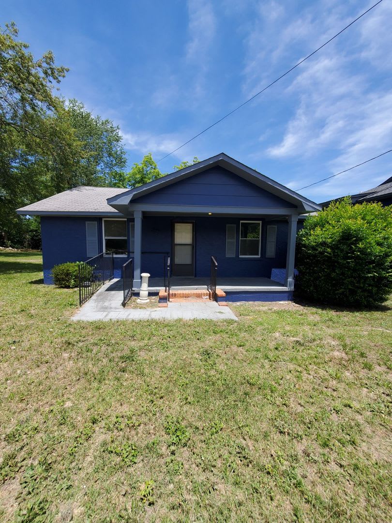 2220 Murchison ~ Murchison