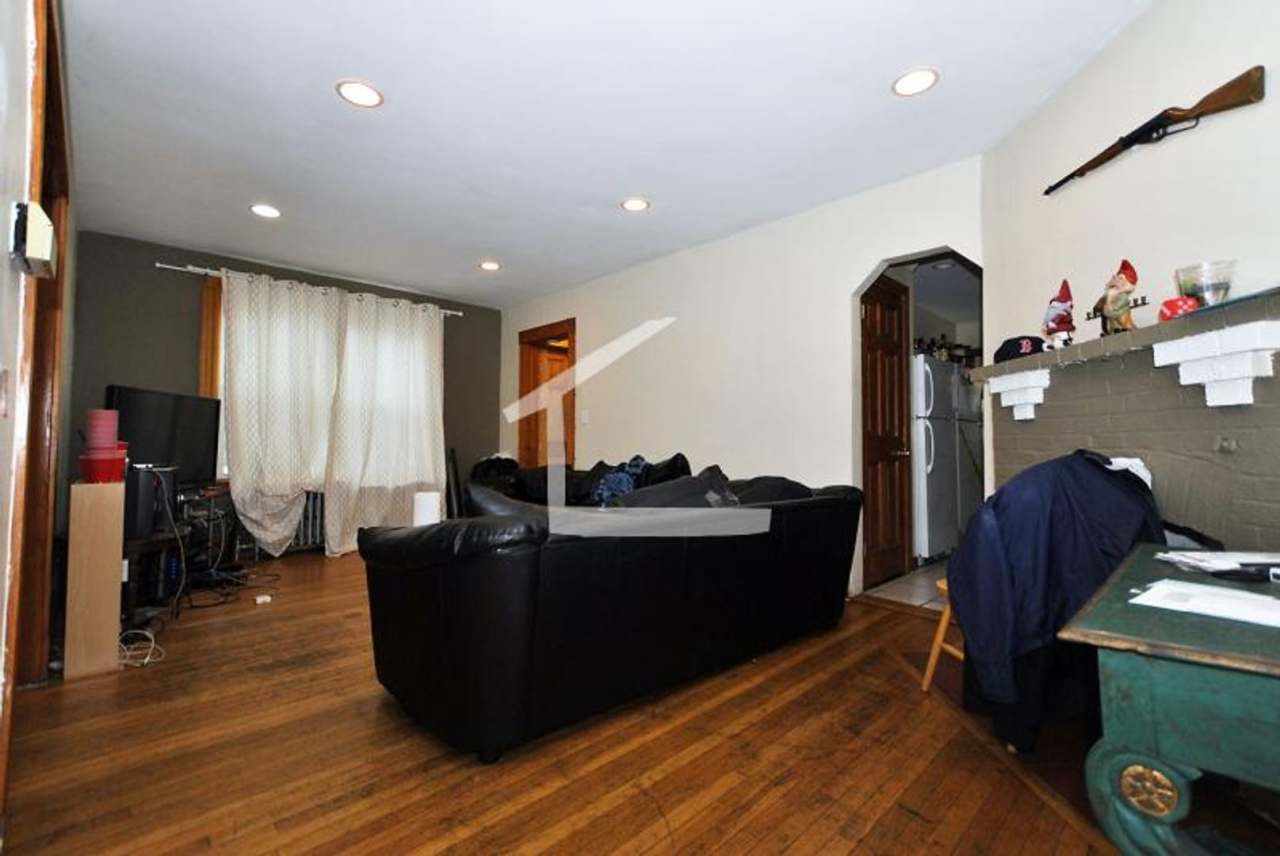 31 South Crescent Circuit #27 Boston MA 02135