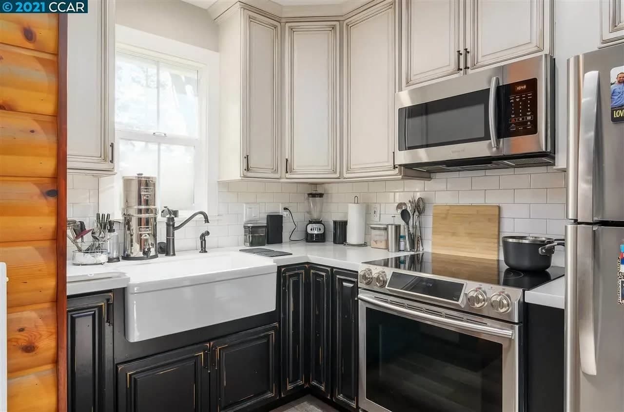 291 La Questa Drive, Unit B