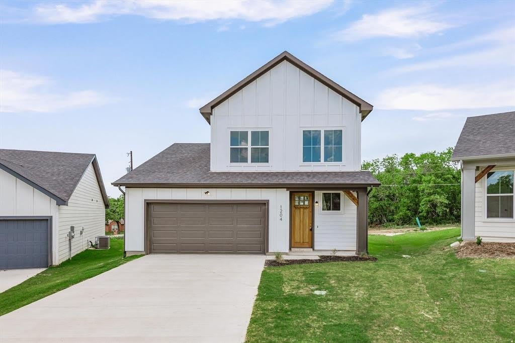 1204 Chestnut Court