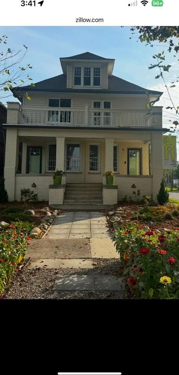 3400 Cadillac Boulevard