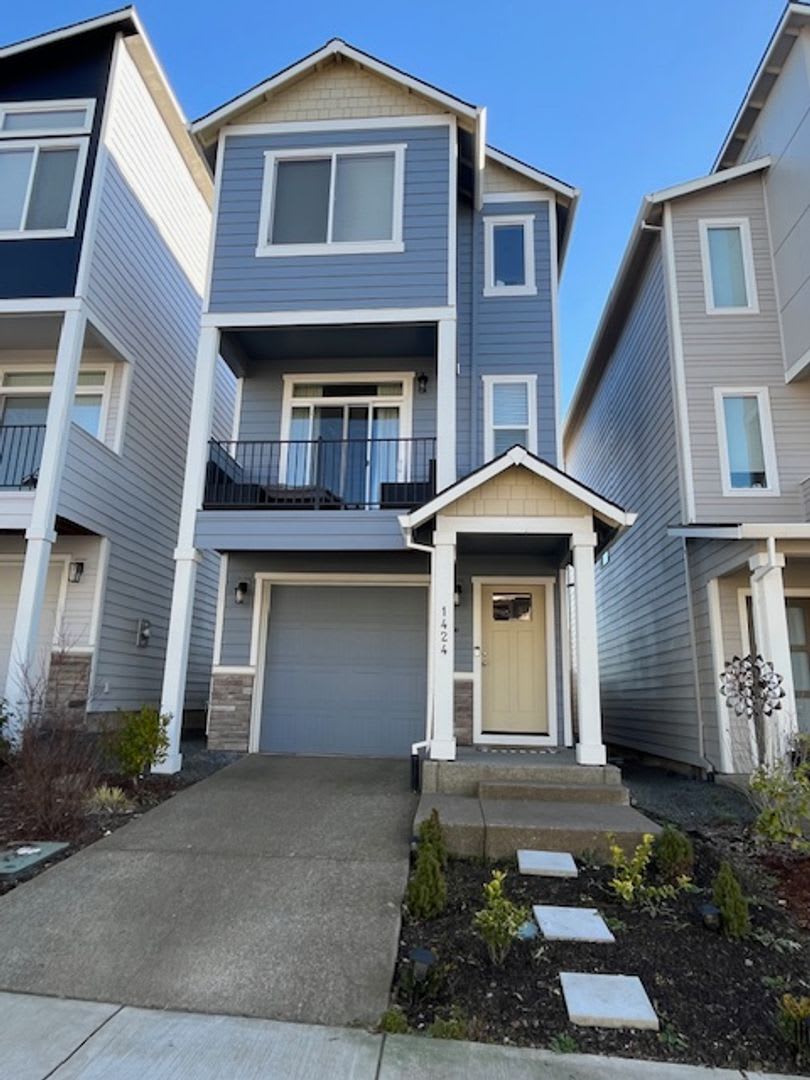 2 Bedroom 2.5 Bath Home Newberg OR 97132