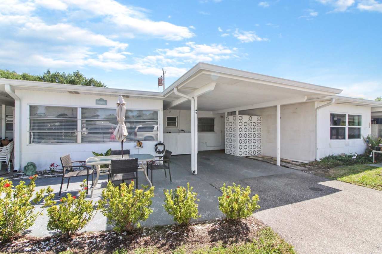 Beach Manor Villas Annual Condo for Rent