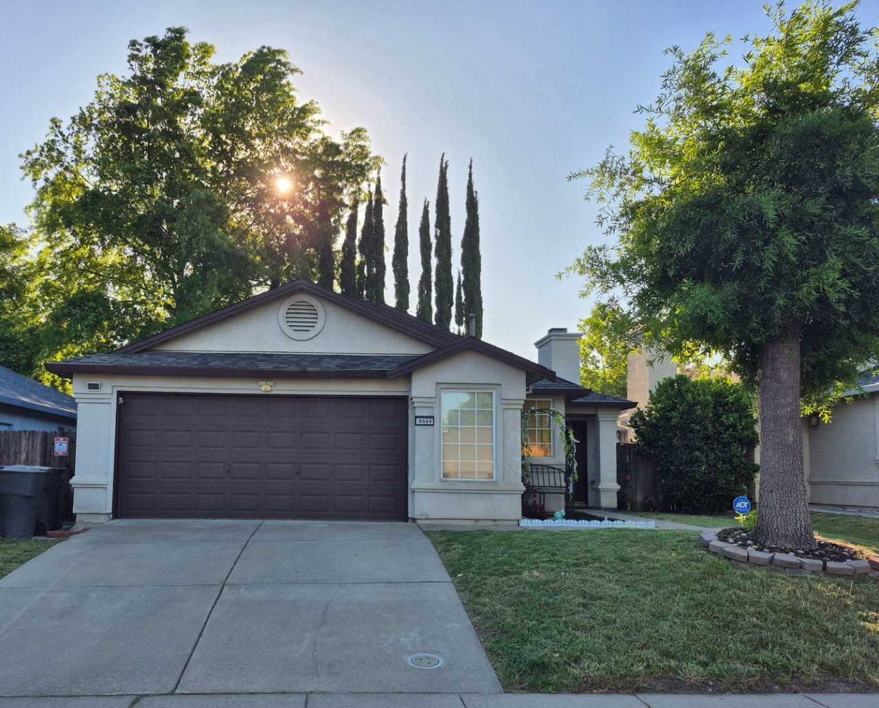 Great 3 Bedroom 2 Bath in Antelope