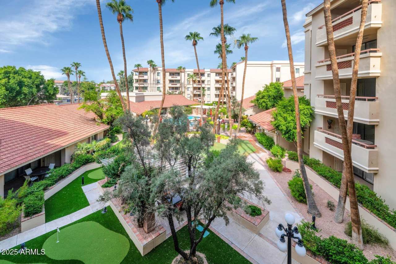 4200 N MILLER Road unit: 328