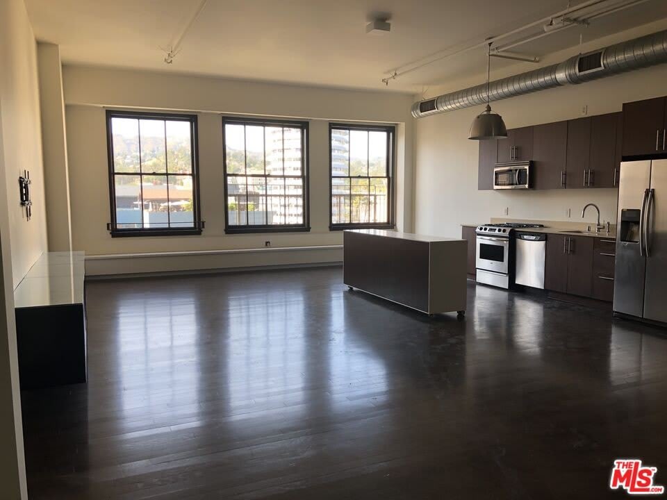 1645 VINE St unit: 708