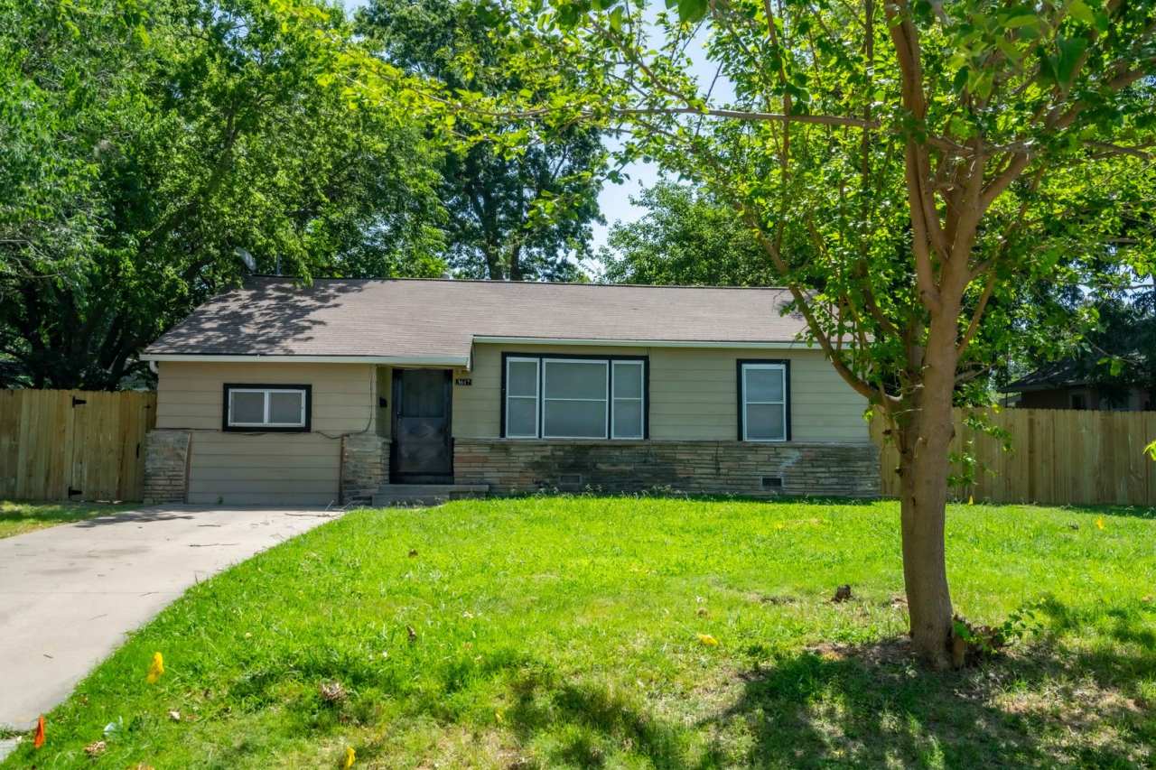 3 Bed | 1 Bath in Midtown!