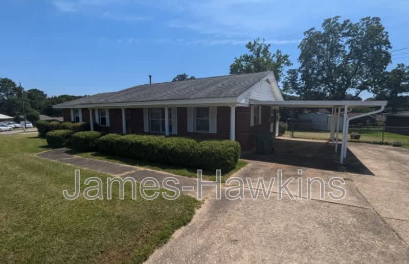 3656 Madolyn Ln. Montgomery, AL 36109