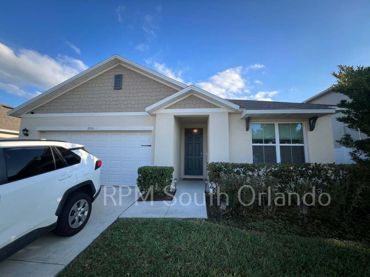 Beautiful 3-Bedroom Kissimmee Home – Great Location  Modern Build!