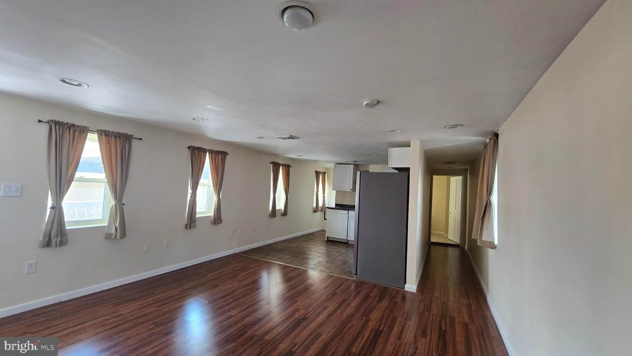 244 N WATER Street N unit: 2Nd Fl