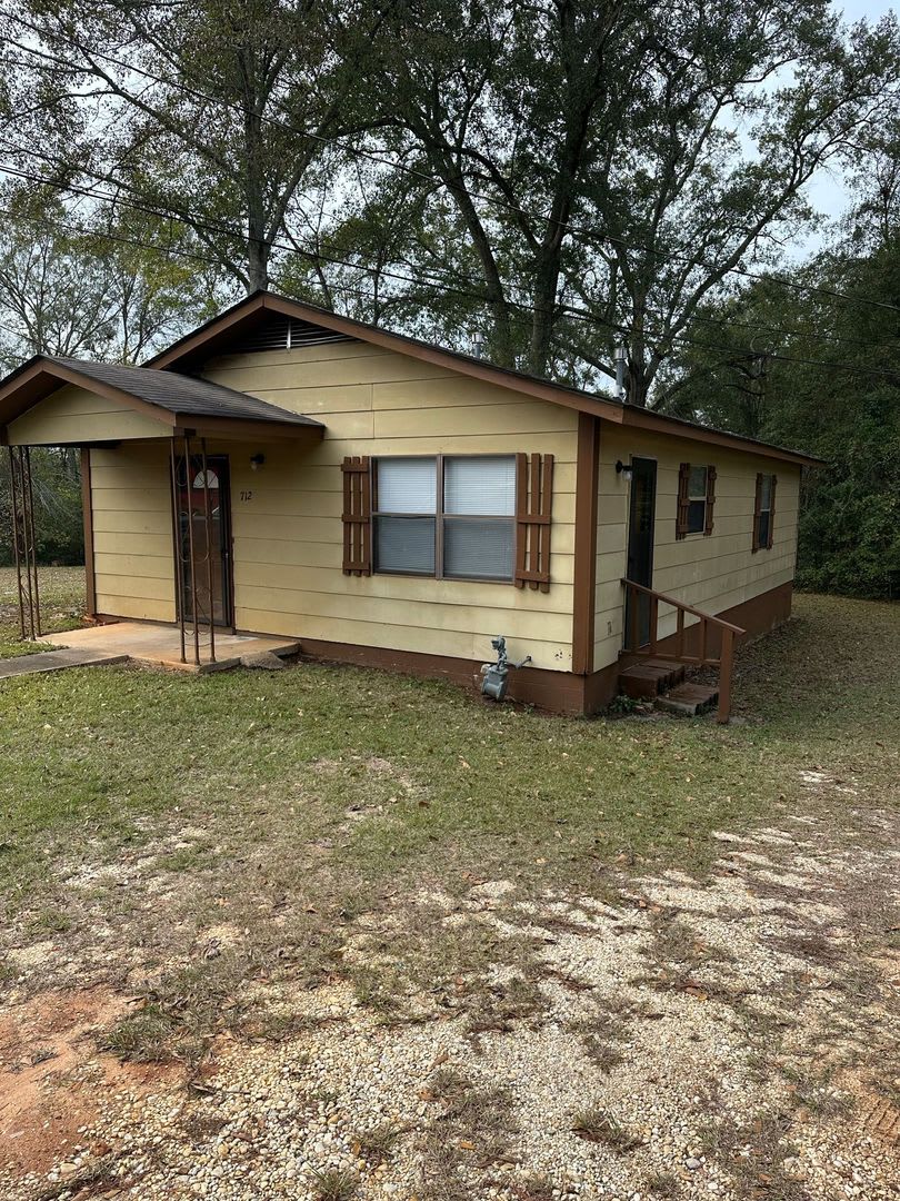 712 S. Park St., Greenville