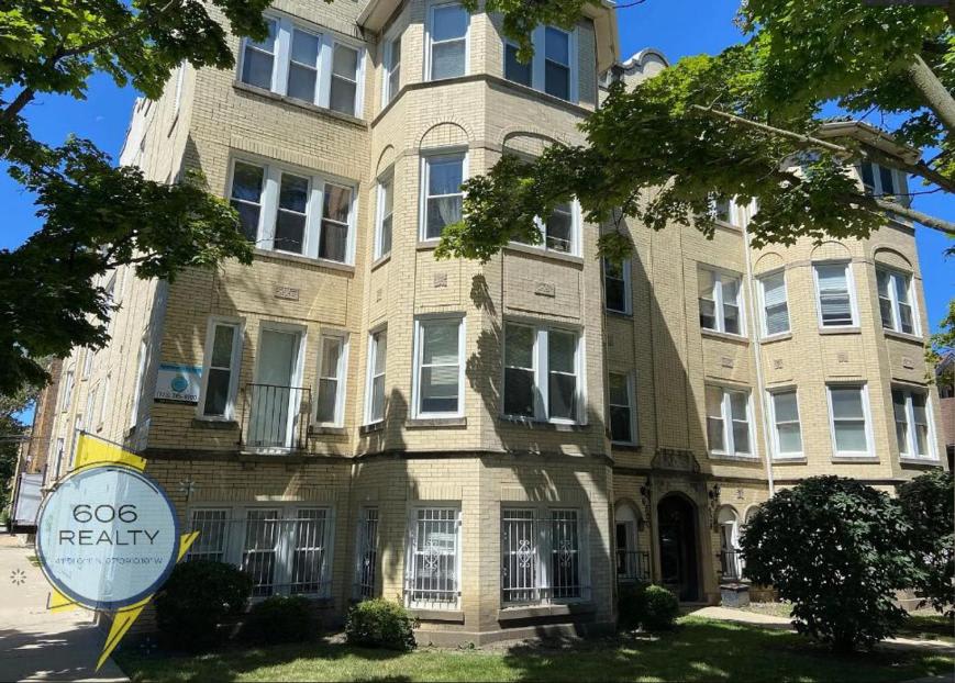 2704 West Arthur Ave.