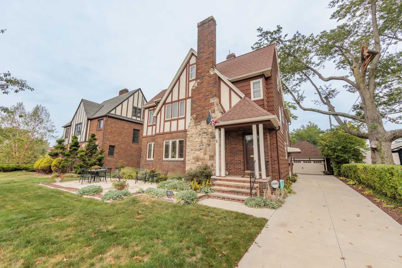 15912 Lake Avenue - 2