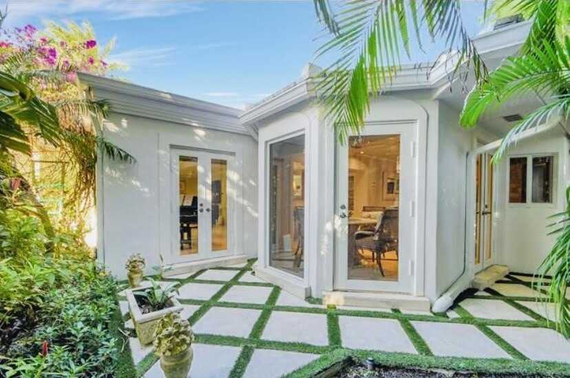 714 S Atlantic Drive