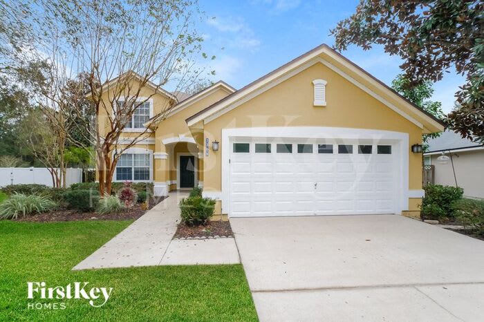 1209 Splendid Ravine Street