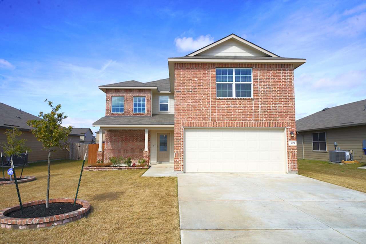Like New Home in Red River Ranch (Cibolo) - Realtor Commission: $500