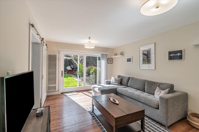 2351 Francisco Street