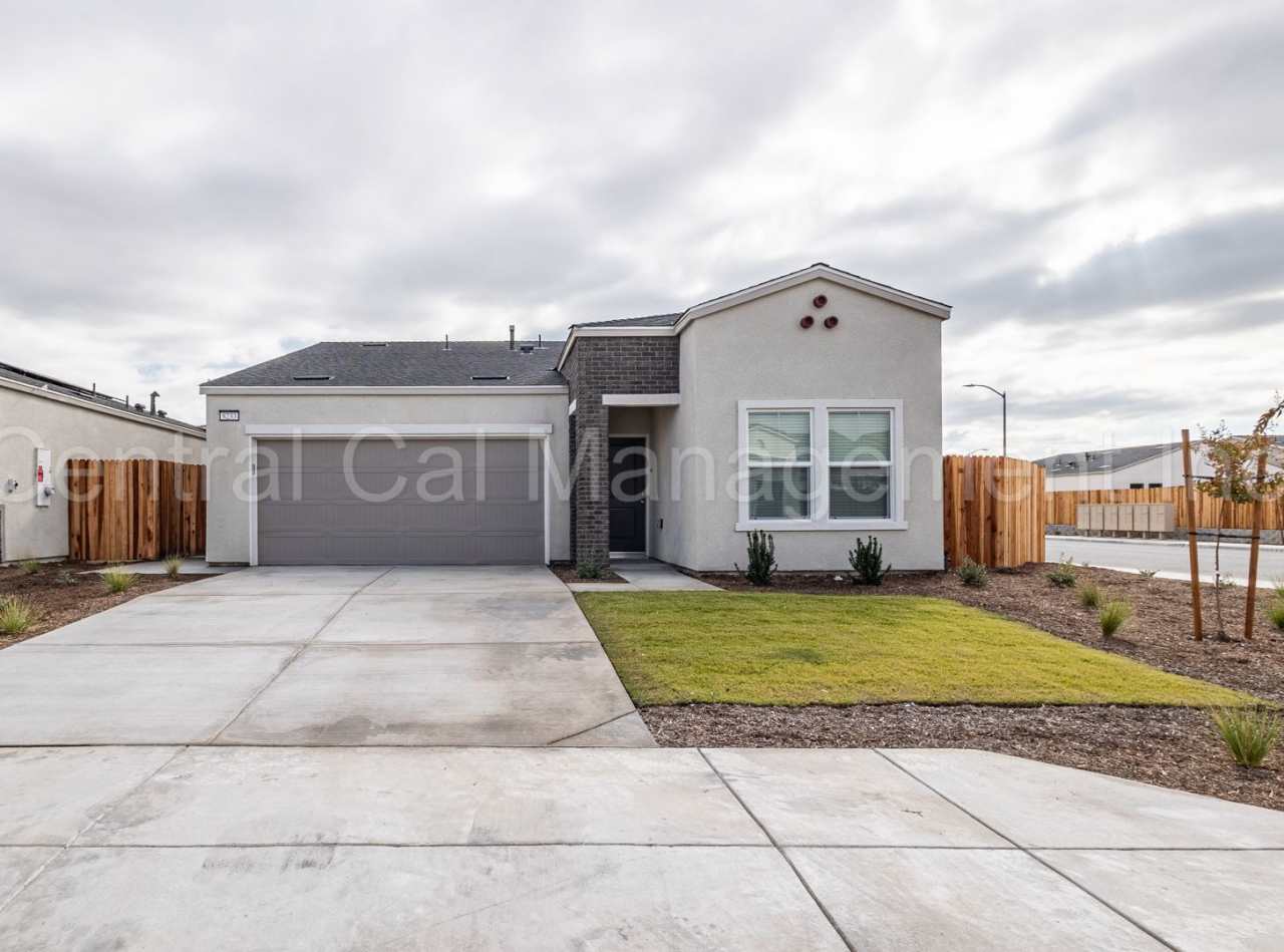 4 Bedroom/2 Bath Home with Paid Solar in the Southwest - $2650 Per Month!