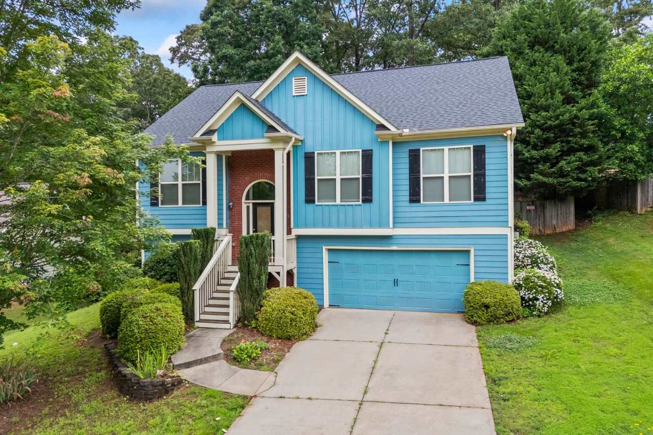 Spacious 4-Bedroom Home in Jefferson City School District