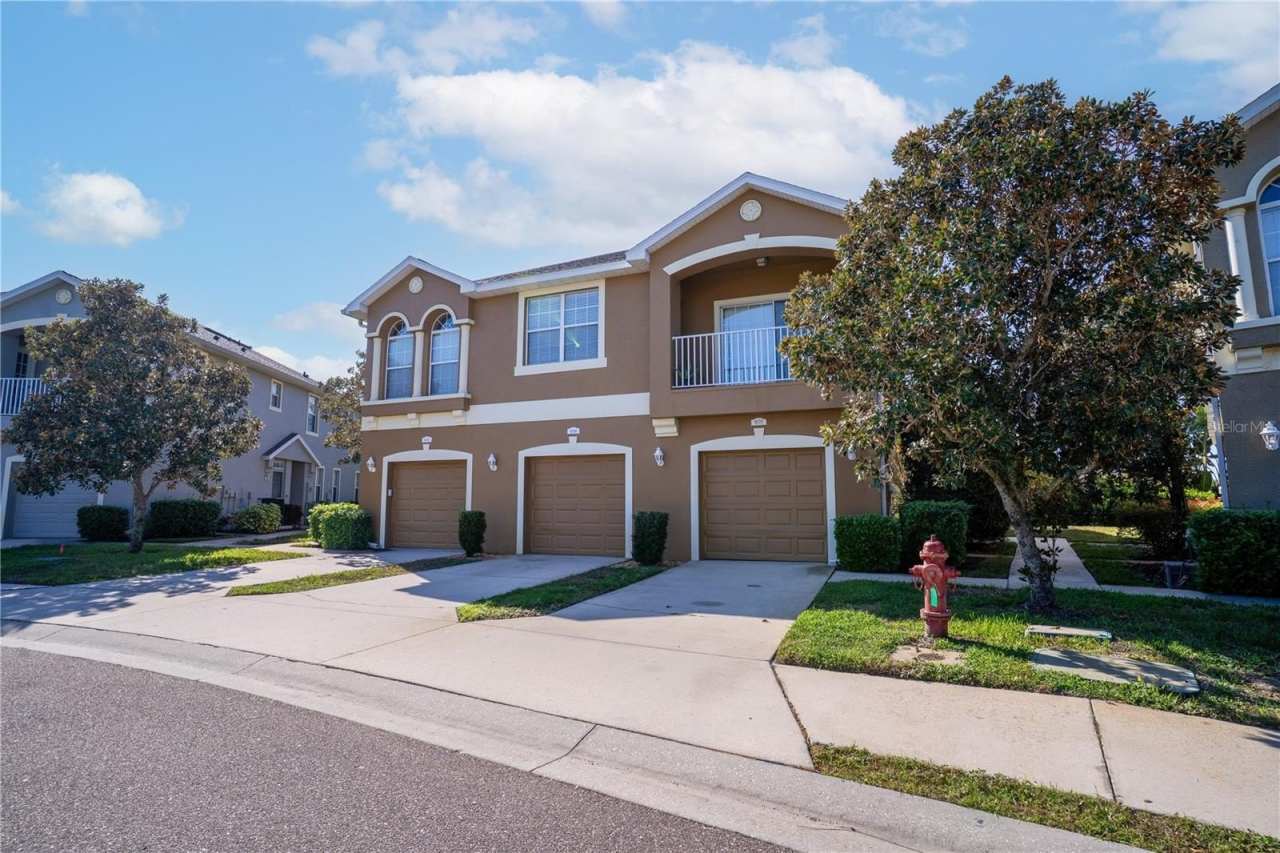 9068 MOONLIT MEADOWS LOOP