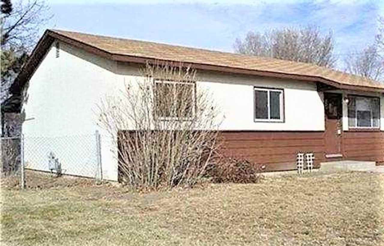 *MOVE-IN SPECIAL: $500 OFF 1ST MONTH'S RENT* $1742 | 3BR/1BA | Cute Dog Friendly Home for Rent Near Fountain Creek