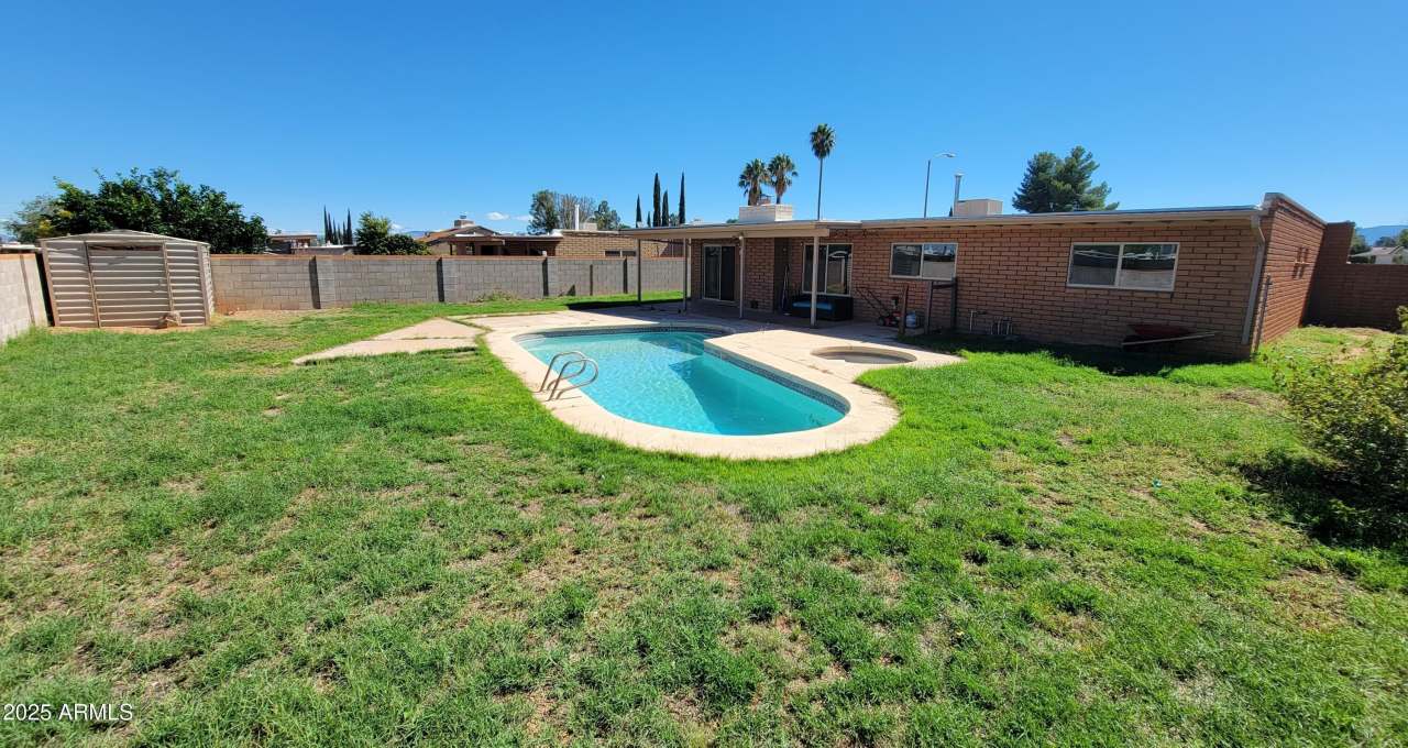 5149 Paseo Las Palmas --