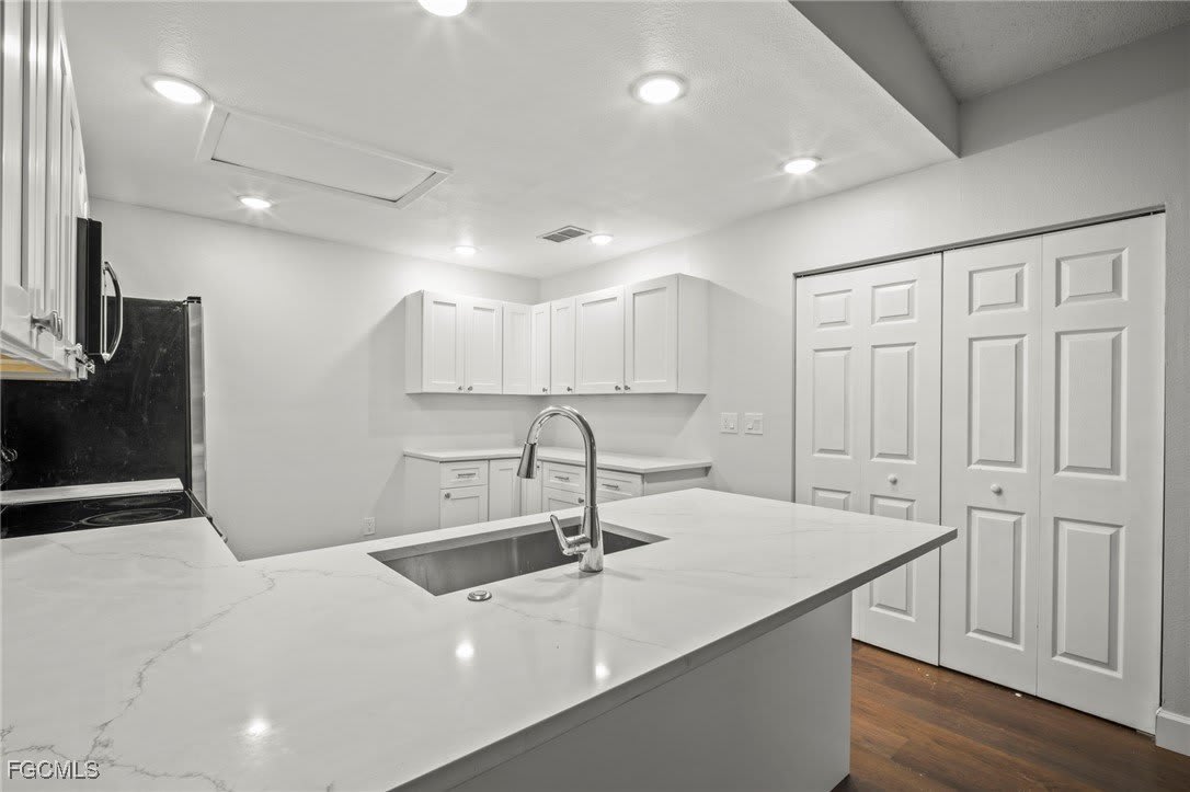 15524 crystal lake Drive