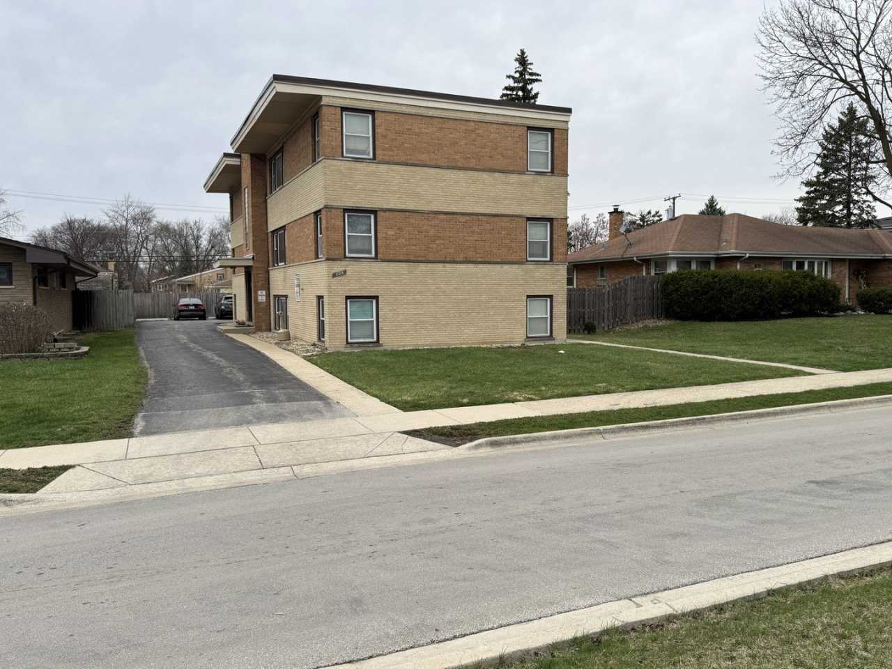 604 N Ardmore Avenue