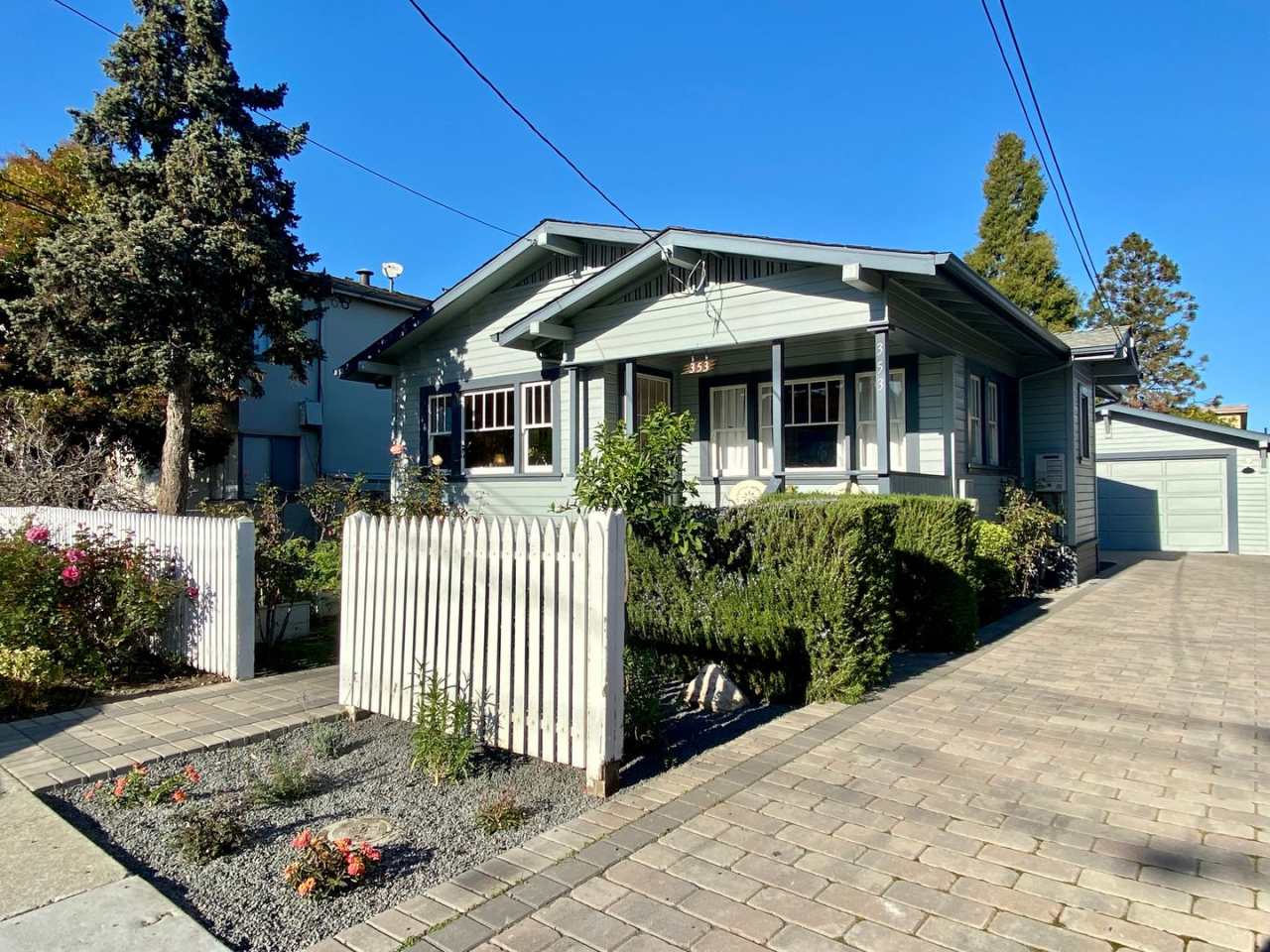 Updated Bungalow located in Downtown Redwood City  15 miles from SF International Airport